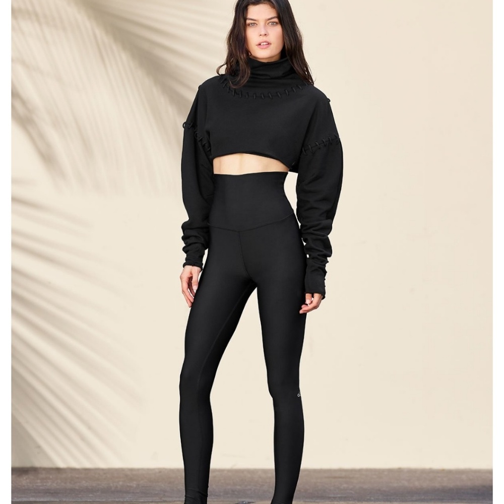 *SOLD*Alo cropped turtleneck sweat shirt M - Picture 6 of 8